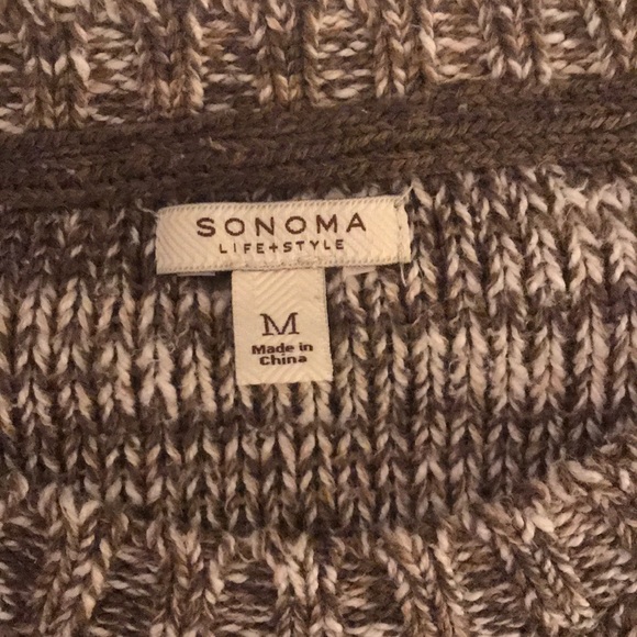 A tannish and off white mix comfortable sweater - Picture 2 of 3